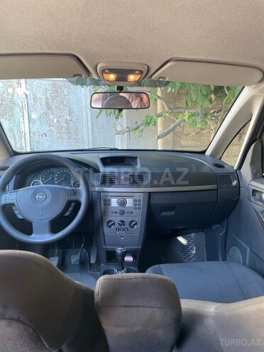 Opel Meriva-11