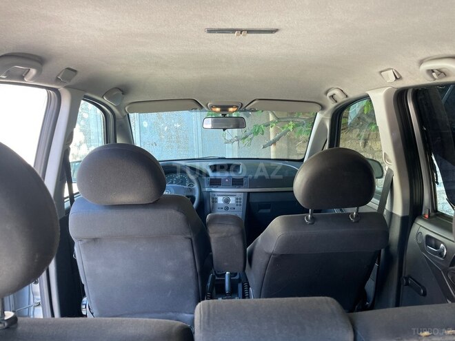 Opel Meriva-9