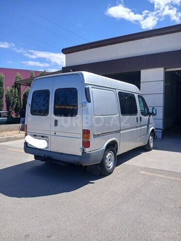 Ford Transit-2