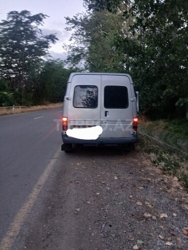 Ford Transit-6