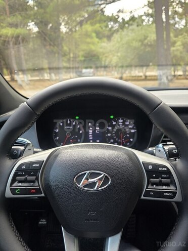 Hyundai Sonata-4