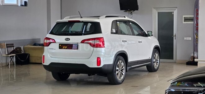 Kia Sorento-11