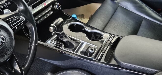 Kia Stinger-8