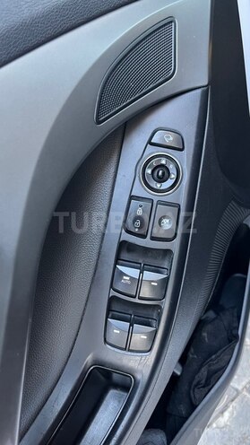 Hyundai Avante-9