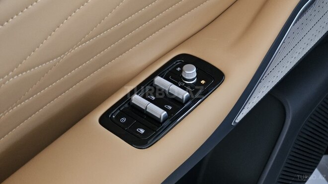 Geely Galaxy Starship 7-31