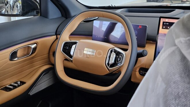 Geely Galaxy Starship 7-18