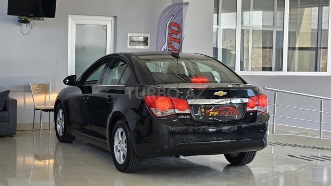 Chevrolet Cruze-10
