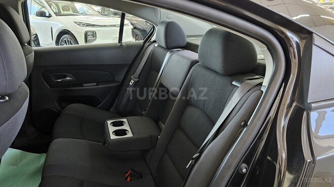 Chevrolet Cruze-6