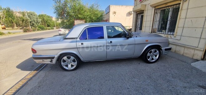 GAZ 3110 "Volga"-4