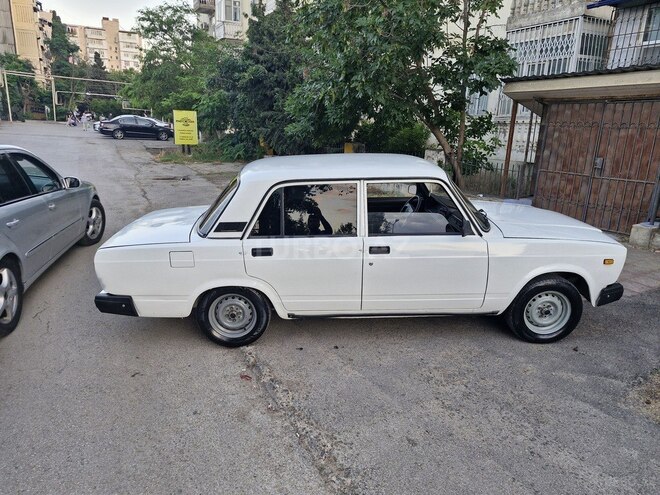 LADA (VAZ) 2107-5