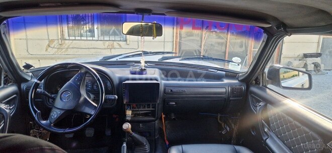 GAZ 3110 "Volga"-6
