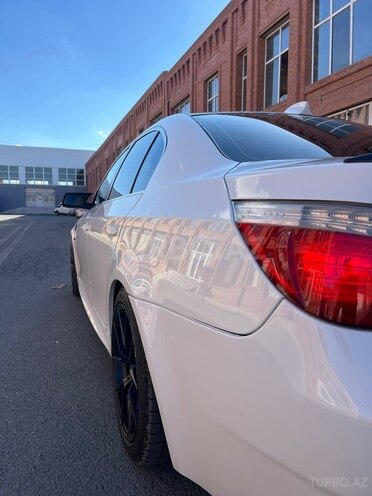 BMW 525-11