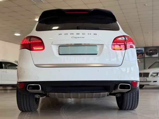 Porsche Cayenne-9