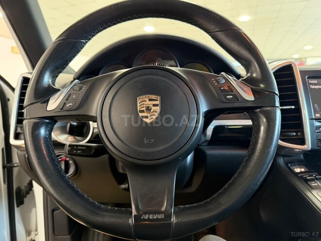 Porsche Cayenne-14