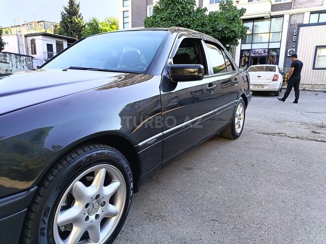 Mercedes C 180-8