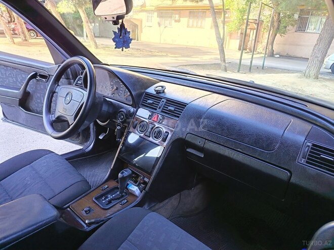 Mercedes C 180-11