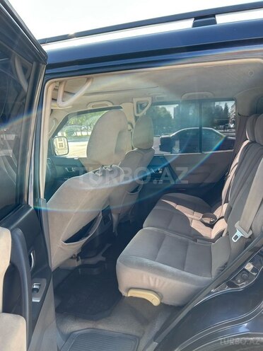 Mitsubishi Pajero-11