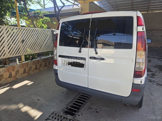 Mercedes Vito-12