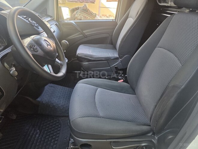 Mercedes Vito-16