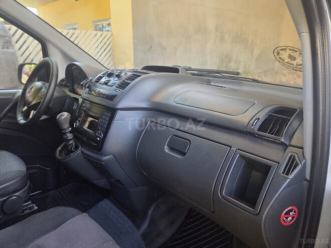 Mercedes Vito-17