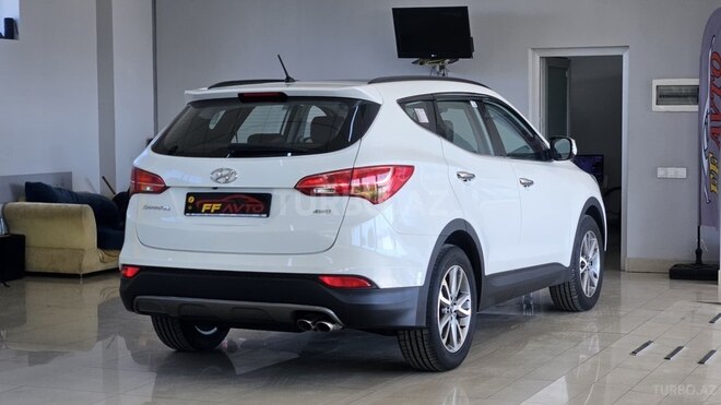 Hyundai Santa Fe-4