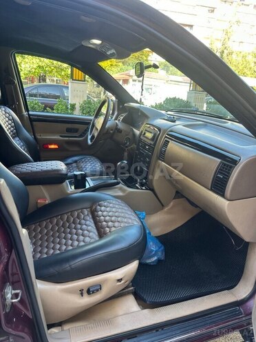 Jeep Grand Cherokee-8