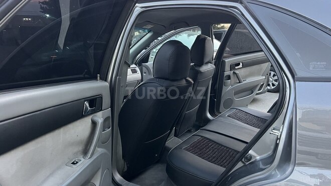 Daewoo Gentra-13