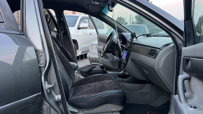 Daewoo Gentra-21