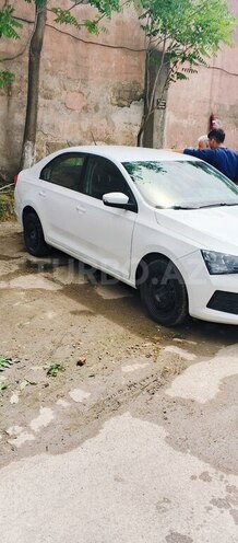 Skoda Rapid-2