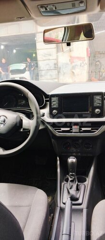 Skoda Rapid-5