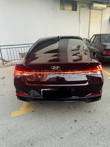 Hyundai Elantra-2