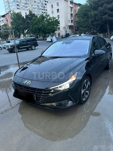 Hyundai Elantra-4