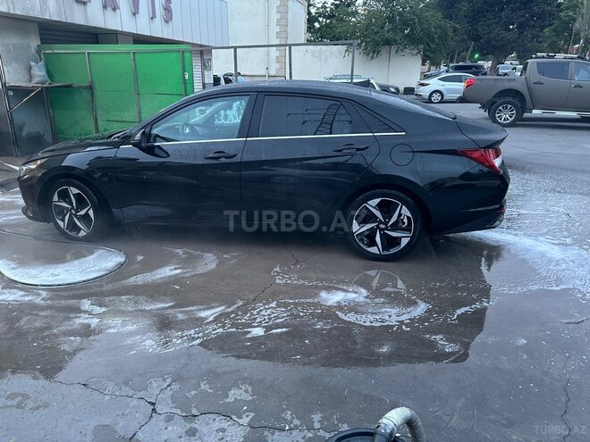 Hyundai Elantra-7