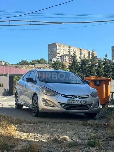 Hyundai Elantra-1