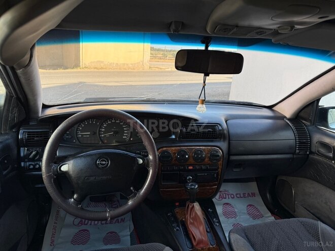 Opel Omega-9