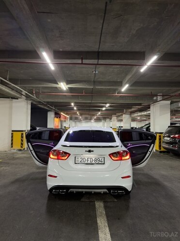 Chevrolet Cruze-9