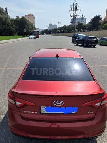 Hyundai Sonata-16