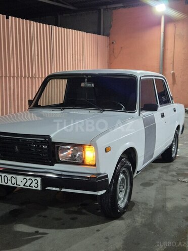 LADA (VAZ) 2107-2