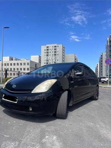 Toyota Prius-3