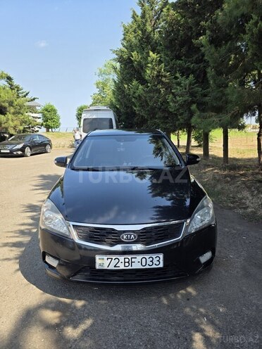 Kia Ceed-1
