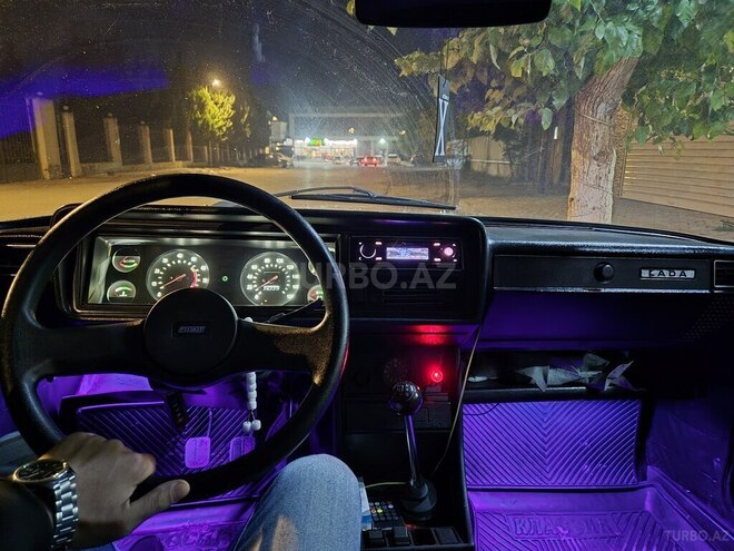 LADA (VAZ) 2107-15