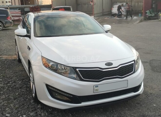Kia Optima-3