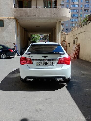Chevrolet Cruze-2