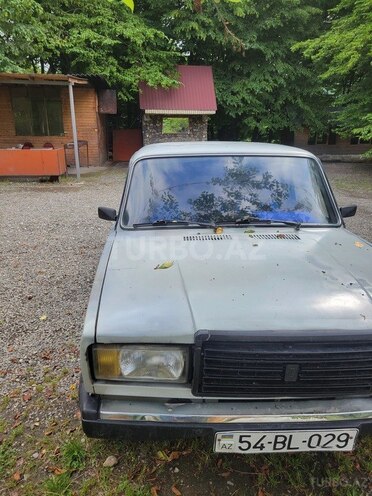 LADA (VAZ) 2107-2