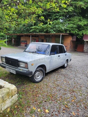 LADA (VAZ) 2107-5