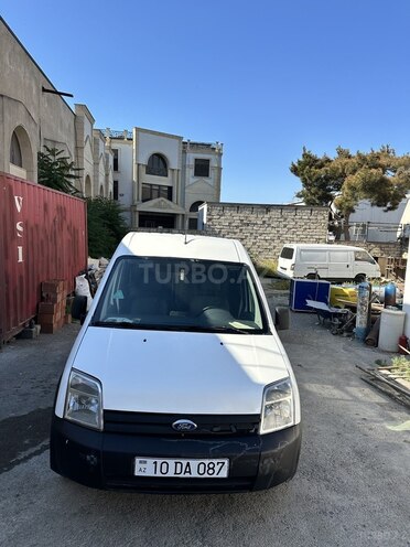 Ford Tourneo Connect-1