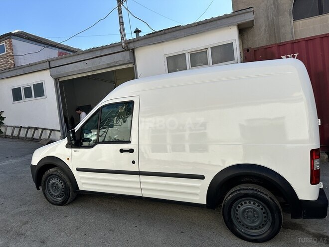 Ford Tourneo Connect-3
