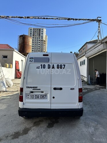 Ford Tourneo Connect-2