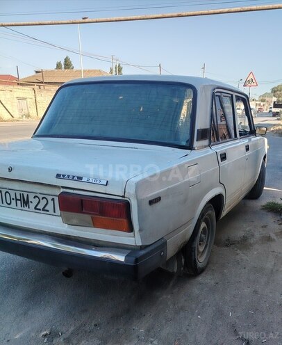 LADA (VAZ) 2107-5