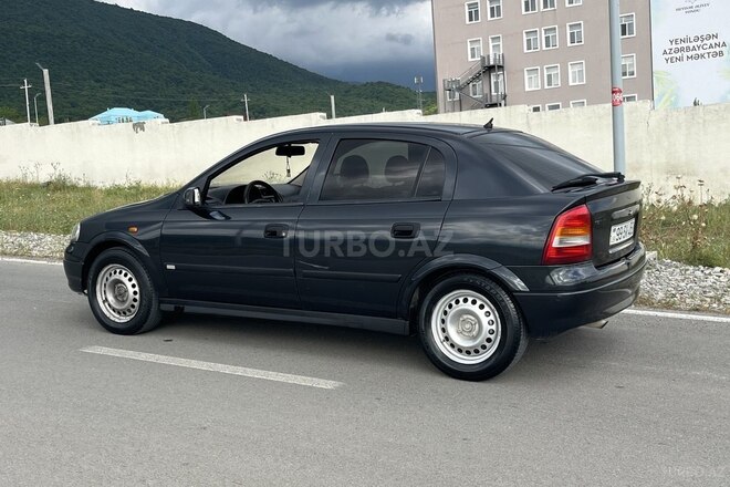 Opel Astra-3